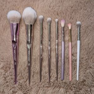 Various Makeup Brushes - Wet n Wild & Slmissglam